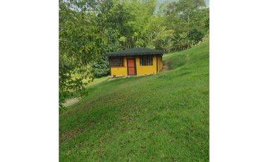 SE VENDE CASA CAMPESTRE EN LA CUMBRE REA 9.900 M2