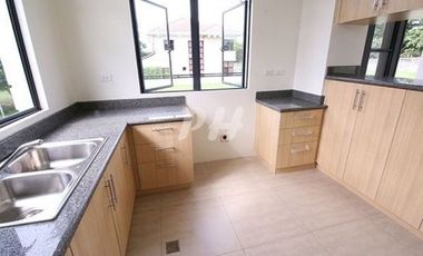 PH793 Modern Design House in Sta. Rosa Laguna Near Sta. Rosa