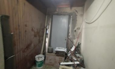 PH INTERNO CON 3 HABITACIONES, COCINA COMEDOR, LAVADERO CUBIERTO Y PATIO.