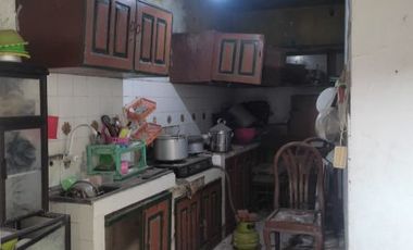 Disewakan Rumah Strategis di Jl. Gubeng Kertajaya, Surabaya