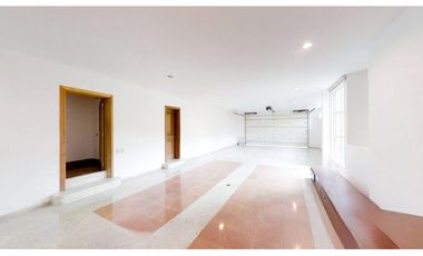Casa en Venta y Arriendo en Transv. Superior Medellín