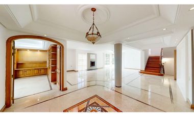 Casa en Venta y Arriendo en Transv. Superior Medellín