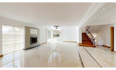 Casa en Venta y Arriendo en Transv. Superior Medellín
