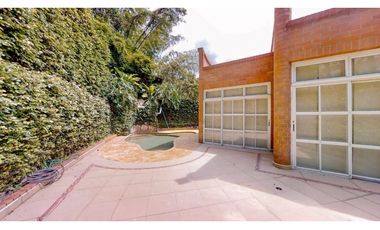 Casa en Venta y Arriendo en Transv. Superior Medellín