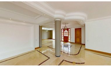 Casa en Venta y Arriendo en Transv. Superior Medellín