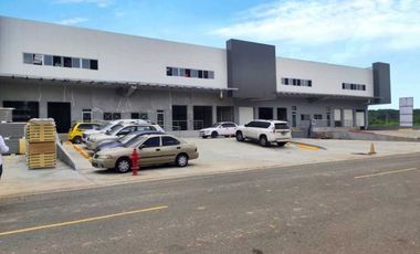 ALQUILER BODEGA COMERCIAL VIA TOCUMEN