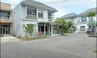 Rumah 2 Lantai Siap Huni Pagesangan Baru Surabaya