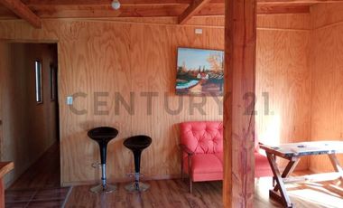 VENTA DE PARCELA CON 3 CABAÑAS A 5 KM DEL CENTRO DE PUCON EN PASAJE ARRIAGADA