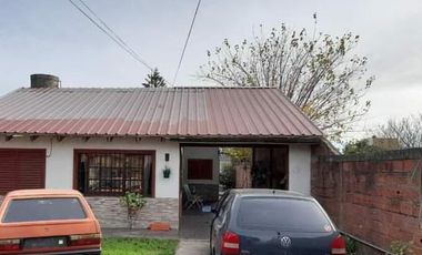Casa en venta - 3 Dormitorios 2 Baños - Cochera - 600Mts2 - Villa Elvira, La Plata