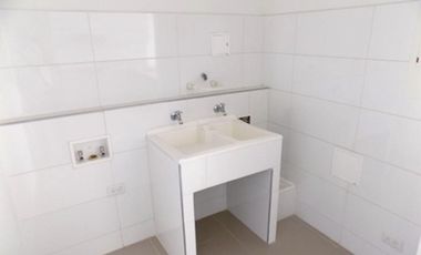 apartamento en venta en ciudad jardín. Cod V74651