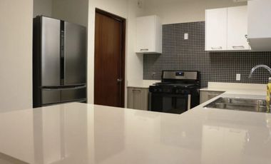 ALQUILER CASA EN ALQUILER EN RIVER VALLEY CON LINEA BLANCA