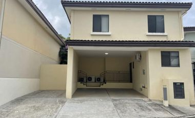 ALQUILER CASA EN ALQUILER EN RIVER VALLEY CON LINEA BLANCA