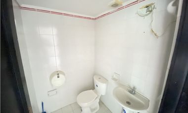 ARRIENDO DE OFICINA EN ED. CENTRO EJECUTIVO - SANTA MARTA