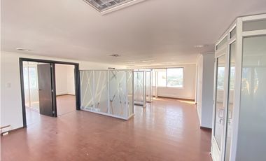 ARRIENDO DE OFICINA EN ED. CENTRO EJECUTIVO - SANTA MARTA