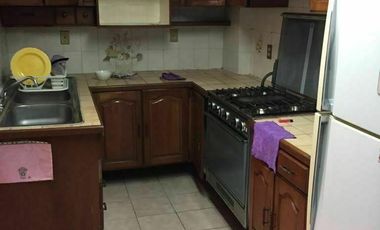 Edificio con tres amplios departamentos, estacionamiento y roof garden