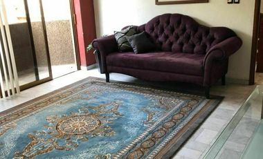 Edificio con tres amplios departamentos, estacionamiento y roof garden