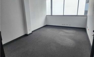OFICINA EN OBARRIO PLAZA REGENC Y AMOBLADA 225M2