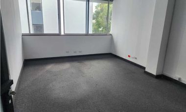 OFICINA EN OBARRIO PLAZA REGENC Y AMOBLADA 225M2