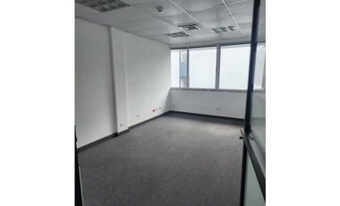 OFICINA EN OBARRIO PLAZA REGENC Y AMOBLADA 225M2