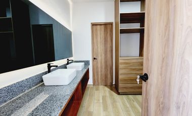 Casa en VENTA en LOMAS DEL DORADO