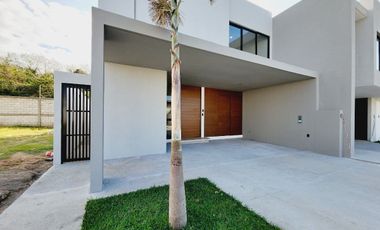 Casa en VENTA en LOMAS DEL DORADO