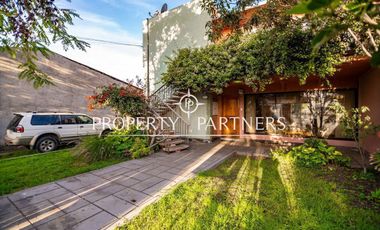 Espectacular  gran casa en sector consolidado.