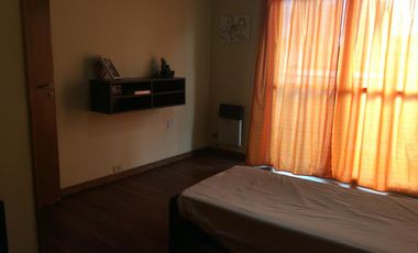 PH de grandes dimensiones, SIN expensas Gran ubicación- Quilmes