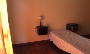 PH de grandes dimensiones, SIN expensas Gran ubicación- Quilmes