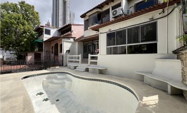 Venta de casa con Piscina en Betania, Dos Mares