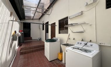Venta de casa con Piscina en Betania, Dos Mares