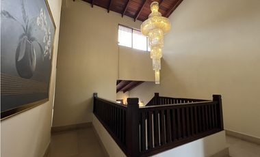 Venta de casa con Piscina en Betania, Dos Mares