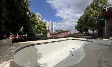 Venta de casa con Piscina en Betania, Dos Mares