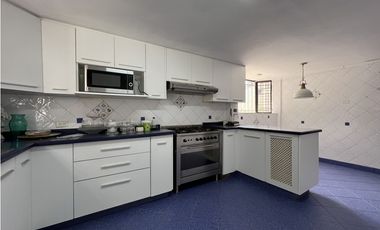 Venta de casa con Piscina en Betania, Dos Mares