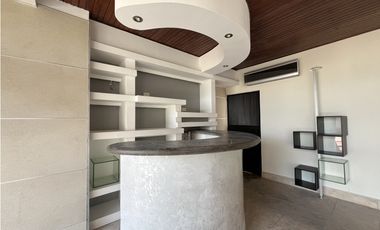 Venta de casa con Piscina en Betania, Dos Mares