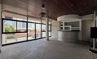 Venta de casa con Piscina en Betania, Dos Mares