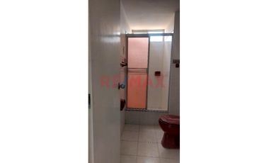 Alquiler De Amplia Casa En Bancarios – Condominio Cerrado