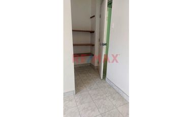 Alquiler De Amplia Casa En Bancarios – Condominio Cerrado