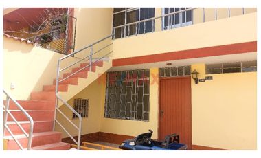 Alquiler De Amplia Casa En Bancarios – Condominio Cerrado