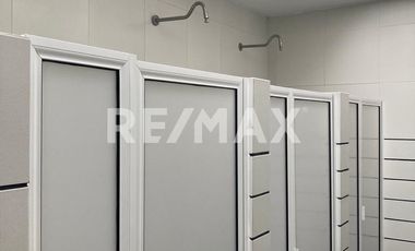 VENTA DE AMPLIO TERRENO CON LOCAL COMERCIAL  EN EXCELENTE UBICACIÓN - (3)