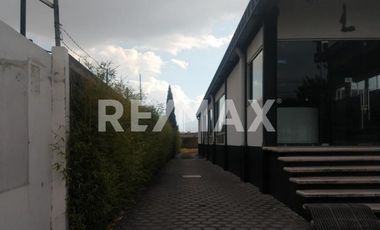 VENTA DE AMPLIO TERRENO CON LOCAL COMERCIAL  EN EXCELENTE UBICACIÓN - (3)