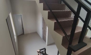 Rumah Villa Mewah Murah Strategis dkt Alun Alun Cimahi