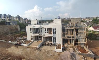 Rumah Villa Mewah Murah Strategis dkt Alun Alun Cimahi