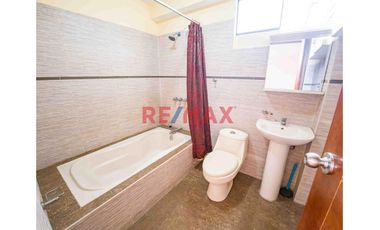 Se Vende Departamento Triplex Amplio En Urbanizaciòn Mateo Pumacahua - Surco