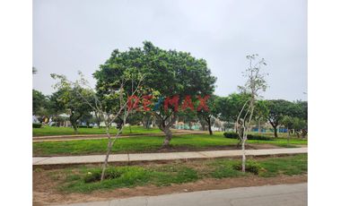 Se Vende Departamento Triplex Amplio En Urbanizaciòn Mateo Pumacahua - Surco