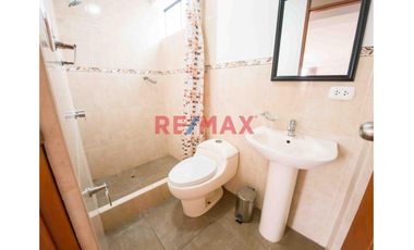 Se Vende Departamento Triplex Amplio En Urbanizaciòn Mateo Pumacahua - Surco