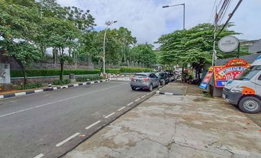 Tanah dan Resto / Cafe di Jl Nipah Raya Wijaya