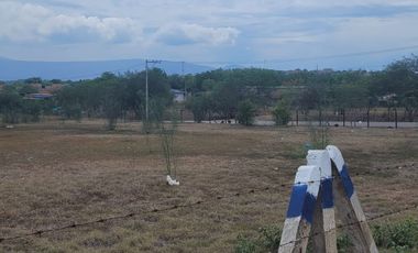 lote en venta en urbanizacion los cerezos. Cod V2606