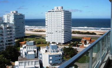 Departamento en venta - Playa Brava - Punta del Este