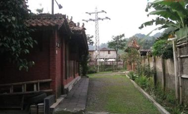Dijual Villa Joglo Tanah Luas 3000m2 Antik Dago Bandung