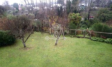 Oportunidad buen terreno 2 casas en centro Puerto Varas